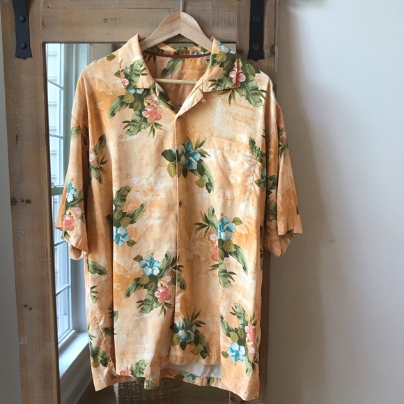 Tommy Bahama Other - Tommy Bahama silk Hawaiian shirt